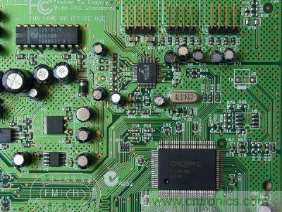 針對PCB區塊產生的EMI干擾問題，可使用EMI改善對策元件重點改善