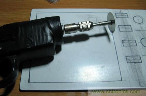 可調電源DIY：打孔，開槽