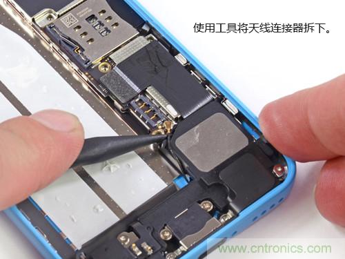 內部能否出“彩”？“五彩機身”iPhone 5C拆解揭秘