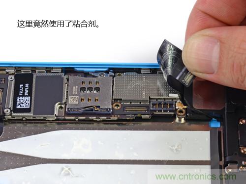 內部能否出“彩”？“五彩機身”iPhone 5C拆解揭秘