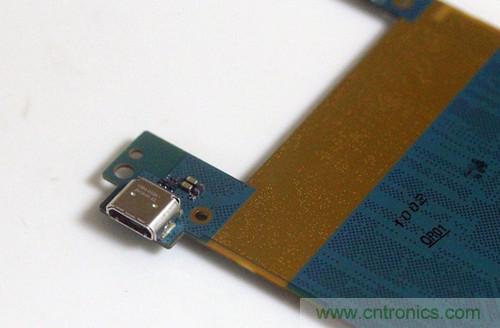 拆解4G新機索尼M35t：用料十足，易于維修