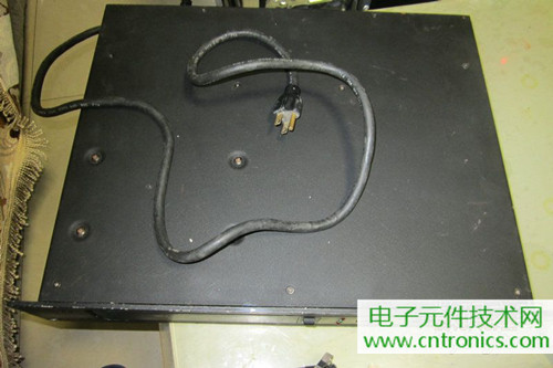 用料很給力！專業后級功放美國高峰FA1201拆解