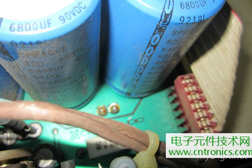 用料很給力！專業后級功放美國高峰FA1201拆解