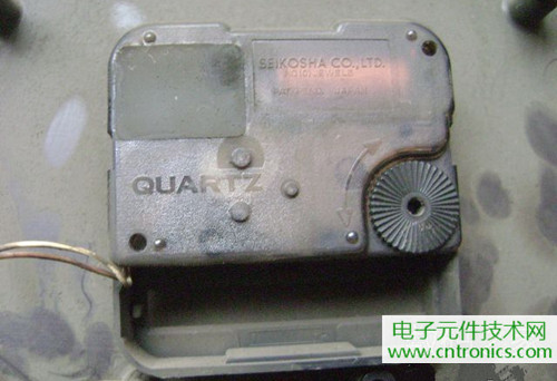 拆個老古董，日本精工石英電子掛鐘拆解