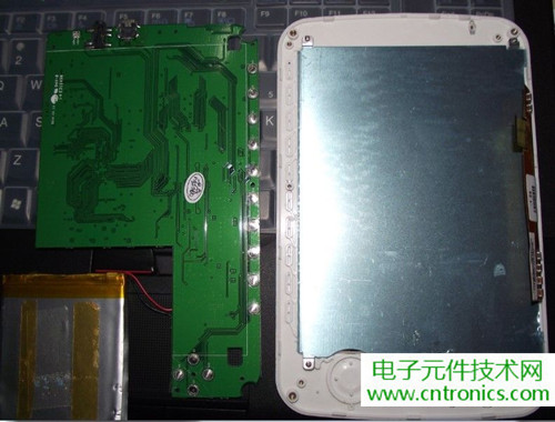 探秘電子紙！一款電紙書的電子墨水屏拆解