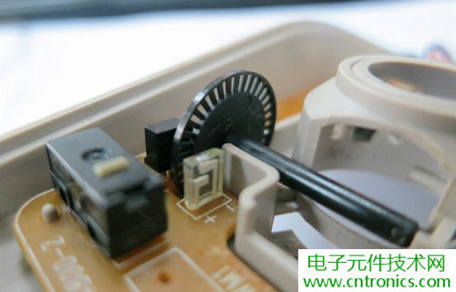 殿堂級機械鼠標拆解：嘆精致做工！