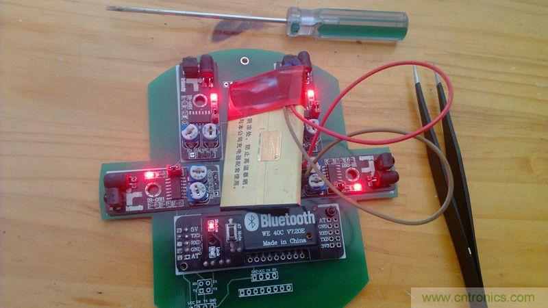 牛人力作！PCB版藍牙智能小車DIY