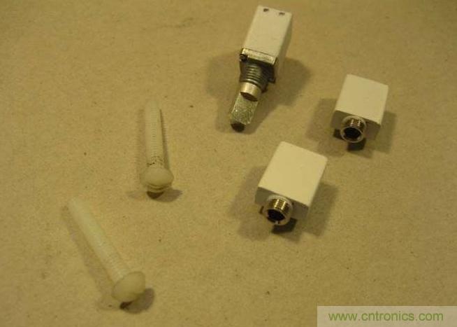 我就是這么牛！DIY IPod 耳放!