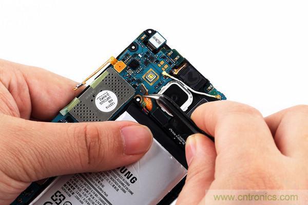 拆解狂魔荼毒新機三星金屬Galaxy A5，看槽點在何方？