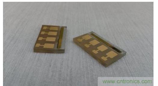 利用蝦殼成功開發出小型試驗太陽能電池，證明了利用天然存在的物質可制造出有機太陽能板的概念