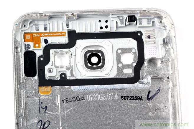 三星Galaxy A8拆解，中端、旗艦傻傻分不清楚