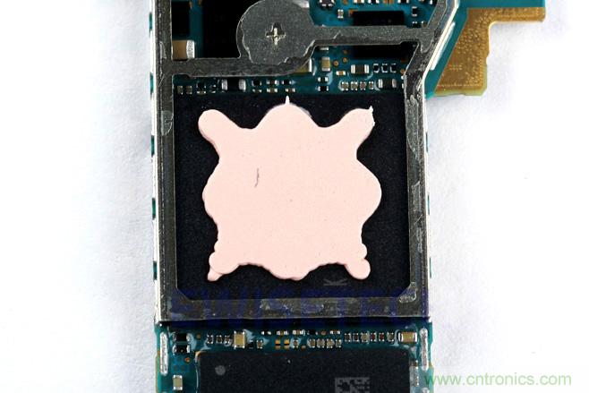 Galaxy Note5拆解，與S系列差距日漸模糊
