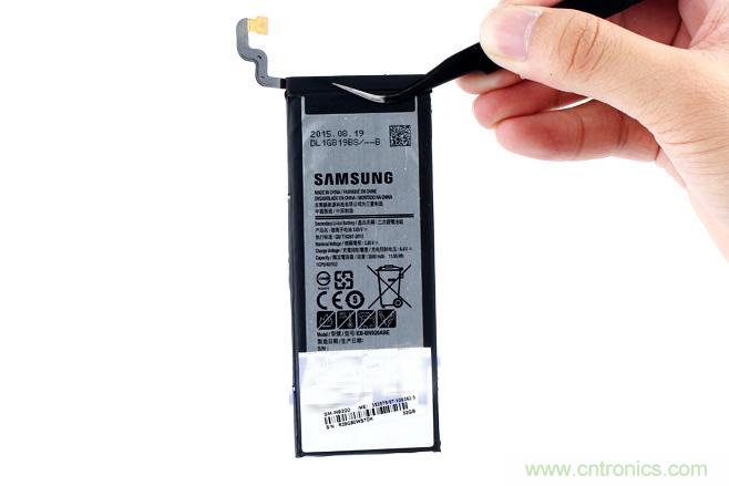 Galaxy Note5拆解，與S系列差距日漸模糊