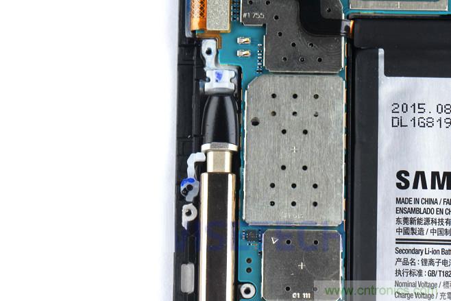 Galaxy Note5拆解，與S系列差距日漸模糊