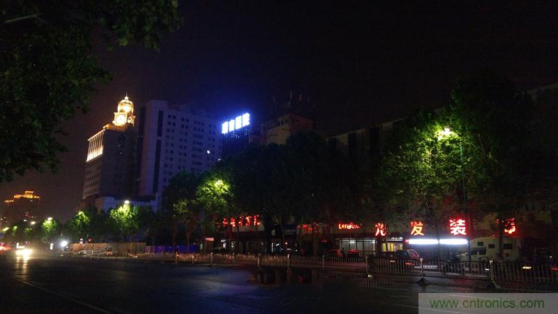 無邊框的 nubia Z9 ，一款既有驚喜，又有驚艷的智能手機