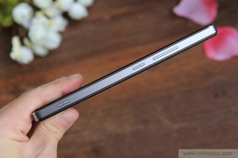 無邊框的 nubia Z9 ，一款既有驚喜，又有驚艷的智能手機