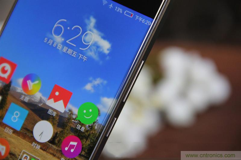 無邊框的 nubia Z9 ，一款既有驚喜，又有驚艷的智能手機