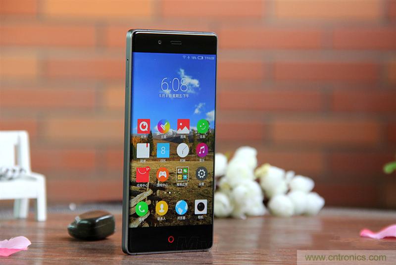無邊框的 nubia Z9 ，一款既有驚喜，又有驚艷的智能手機