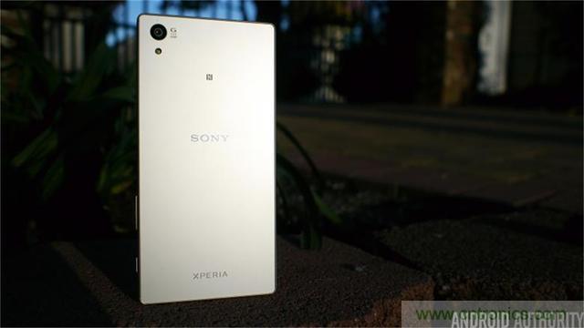 傳奇索尼，憑借Sony Xperia Z5能否在移動市場奪得一席之地？