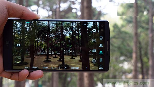 業界良心 LG V10 評測:剛毅、冷峻，不失人性化