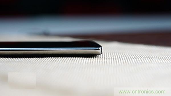 業界良心 LG V10 評測:剛毅、冷峻，不失人性化