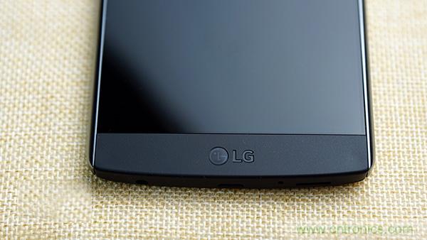 業界良心 LG V10 評測:剛毅、冷峻，不失人性化