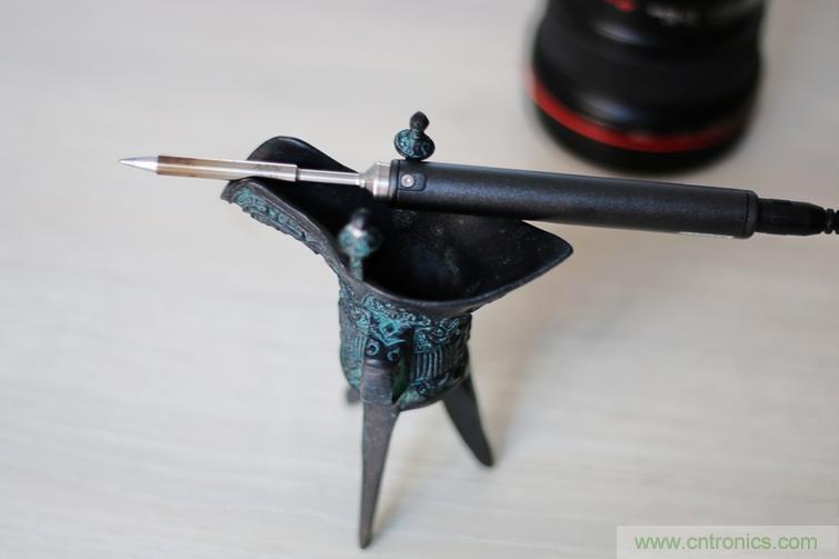 一款能喚起 70 后工程師朋友“童年趣事”的迷你電烙鐵！
