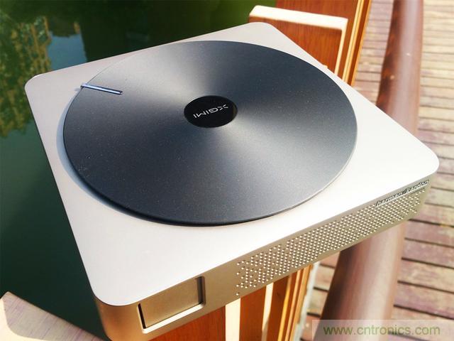 無屏電視時代已然來臨，客廳你做好準備了嗎？