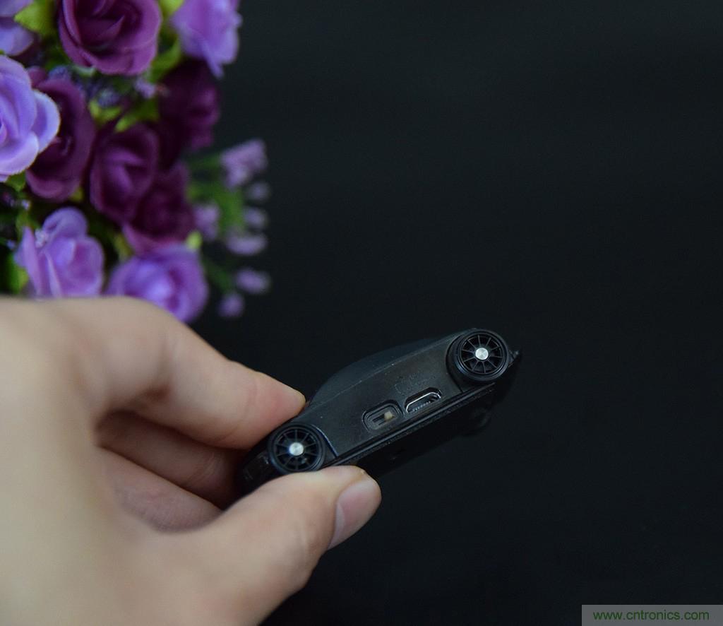 虛擬與現實相結合的飛車游戲，讓你體驗速度與激情的碰撞！
