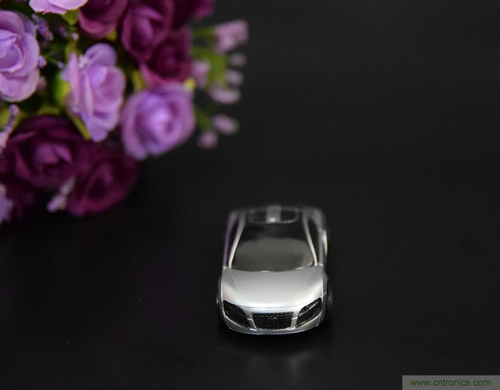 虛擬與現實相結合的飛車游戲，讓你體驗速度與激情的碰撞！