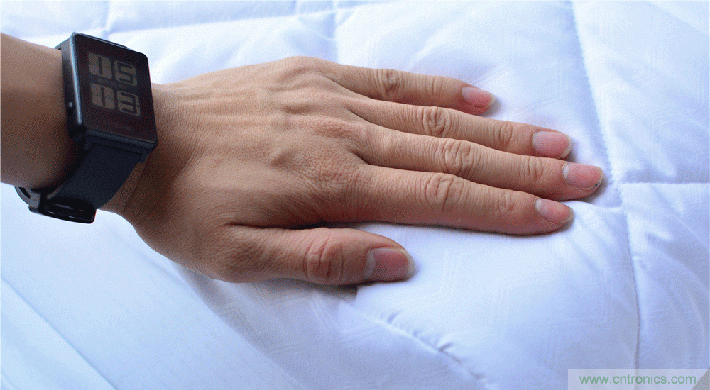 這個枕頭不僅能挽救睡眠還能挽救婚姻！