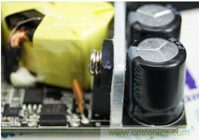 69元小米4口USB充電器詳細拆解，看完你也能DIY一個