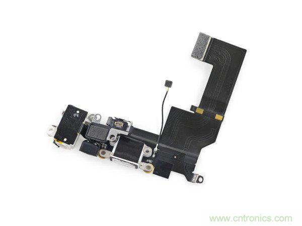 有什么地方沒有變？iPhone SE真機拆解