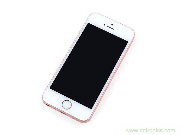 有什么地方沒有變？iPhone SE真機拆解