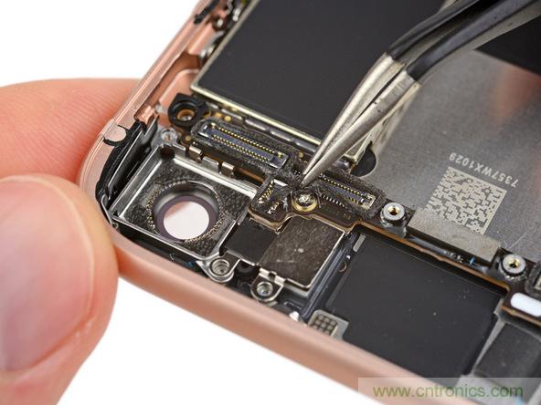 iPhone 8首拆：無線充電版本的iPhone 7？