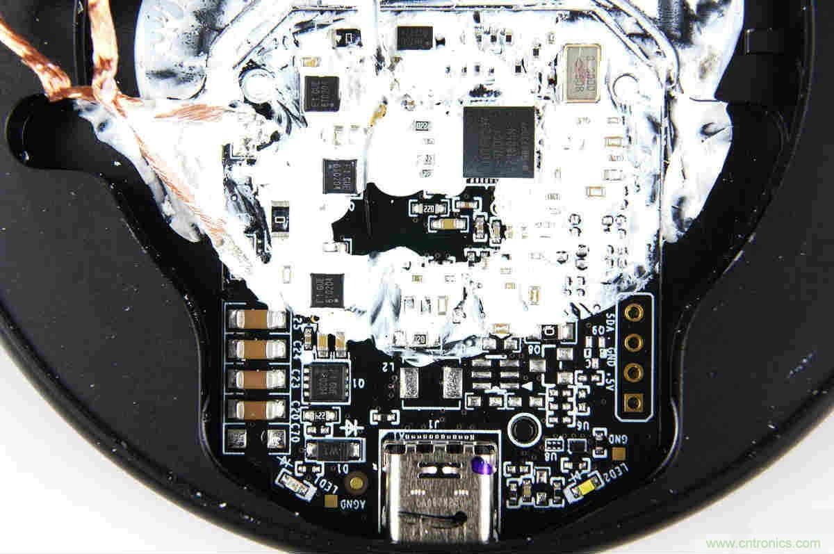 拆解對比：系出同門，小米、紫米無線充電器的差別有多大？