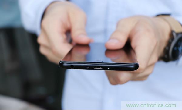 魅族M15拆解：做工精致，壓感Home鍵采用中國芯
