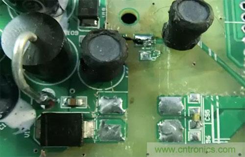 如何通過PCB布局設計來解決EMC問題？