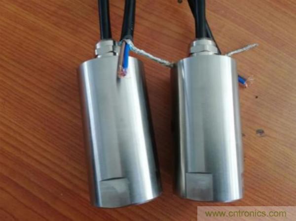 振動傳感器的機電變換原理？主要的分類有哪些？