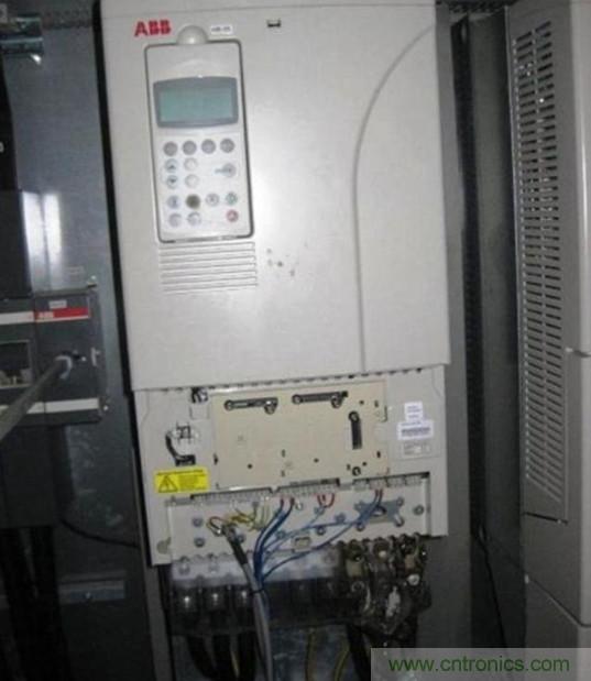 變頻器的輸出頻率調高，那么輸出電壓將如何提高？